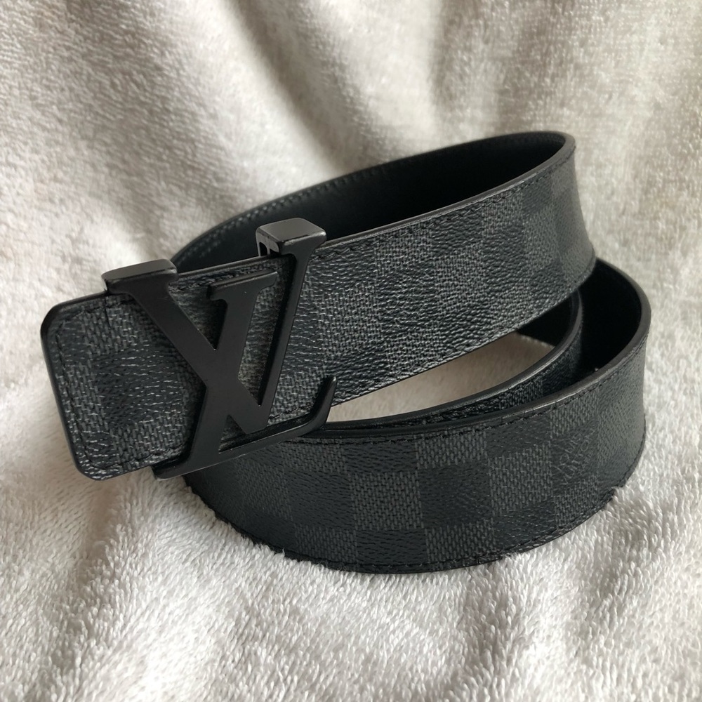 Louis Vuitton men’s belt